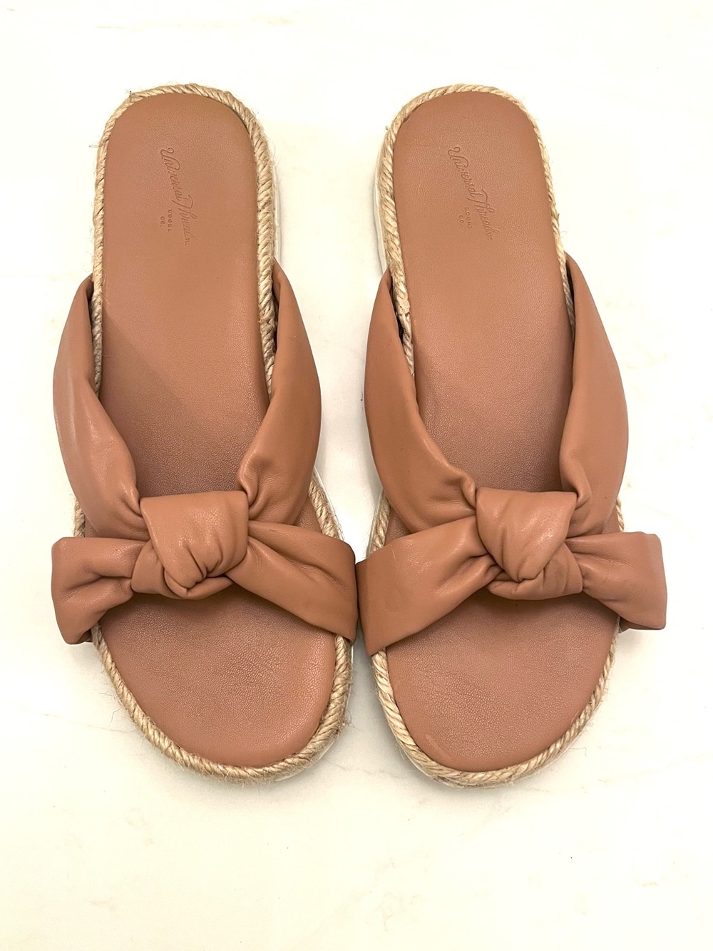 Women’s Knotted Soft. Faux Leather Slide Sandals in Tan